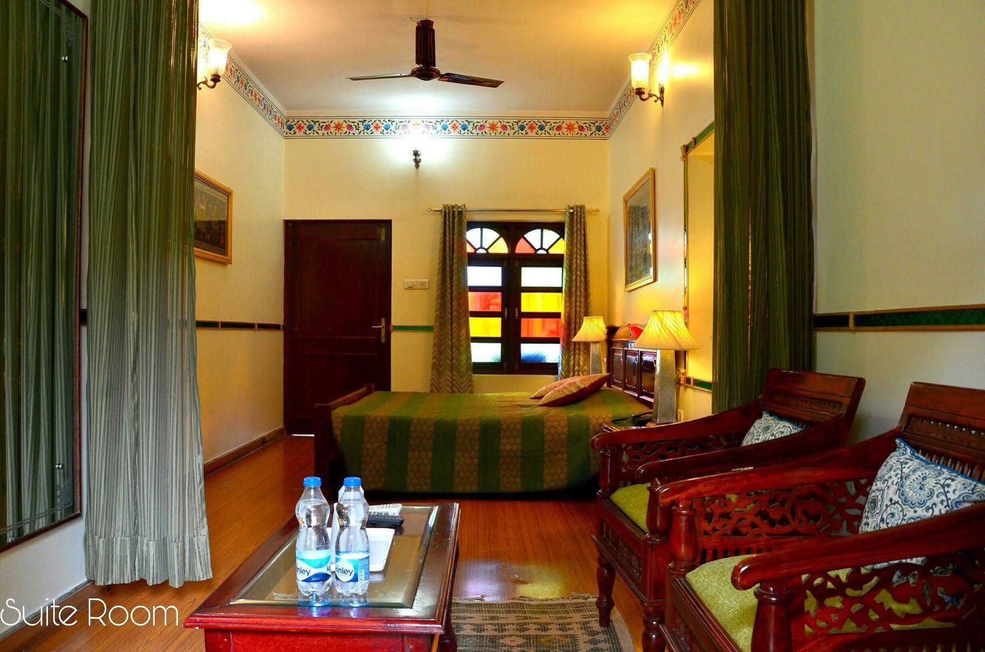 Hotel Vimal Heritage Dzsaipur Kültér fotó